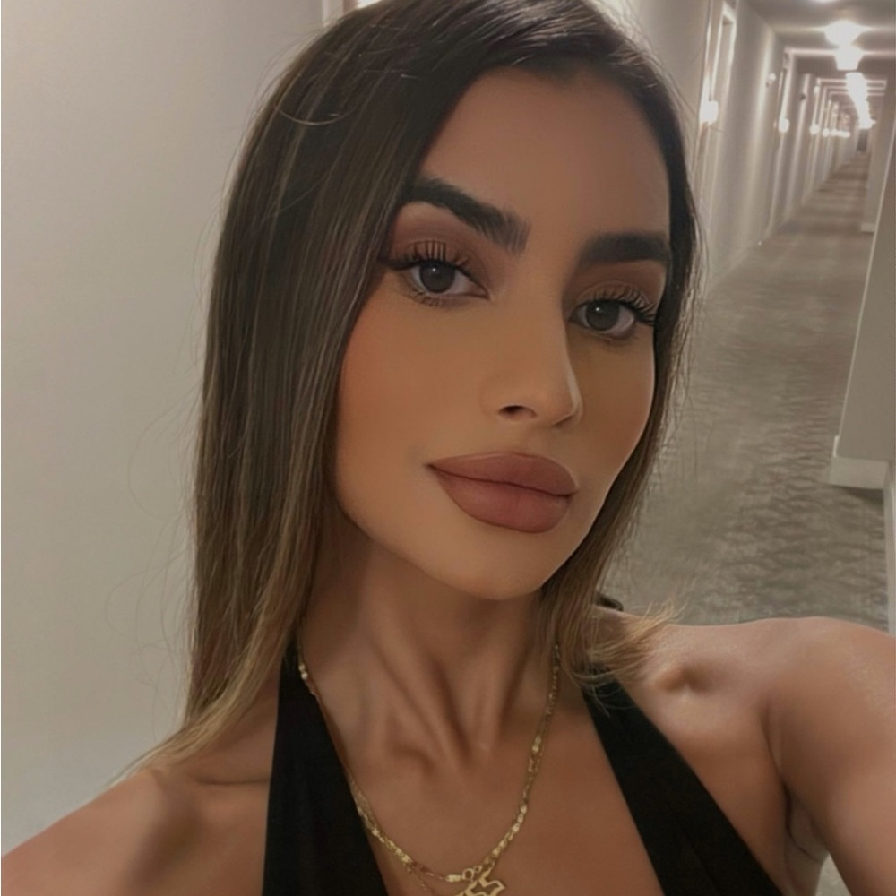 Meet your Posher, Sofia